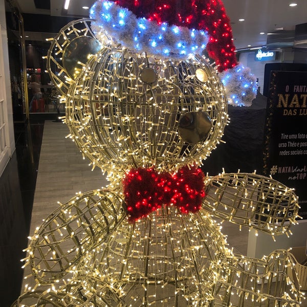 Foto scattata a Top Center Shopping da Clarah G. il 12/12/2018