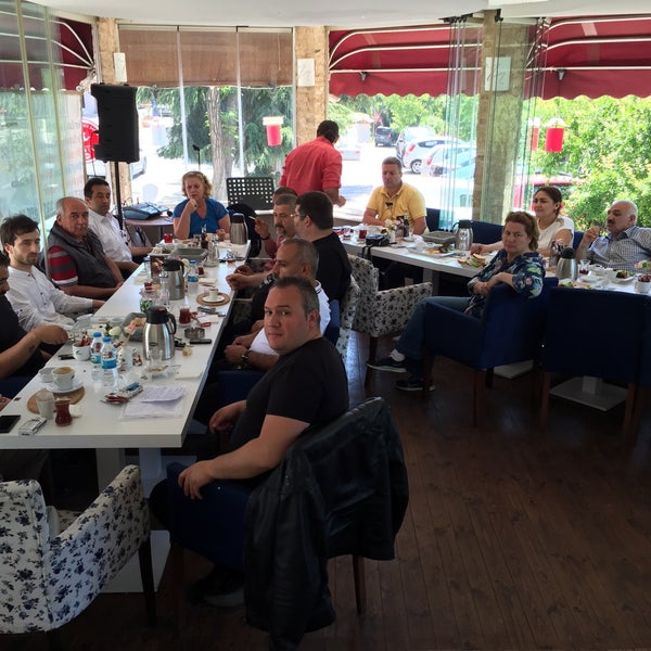 Foto tirada no(a) Patroon Cafe &amp; Restaurant por Mehmet Enis Ü. em 5/26/2015