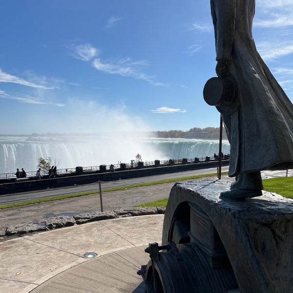 Nikola Tesla Statue Niagara Falls, ON