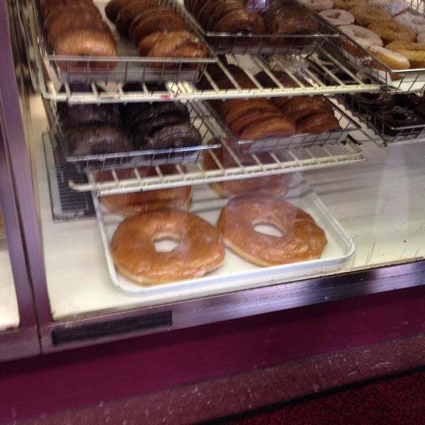 1/10/2015にLin G. H.がDat Donutで撮った写真