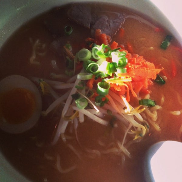 รูปภาพถ่ายที่ SATO - Modern Japanese Cuisine โดย Sarah D. เมื่อ 4/2/2014