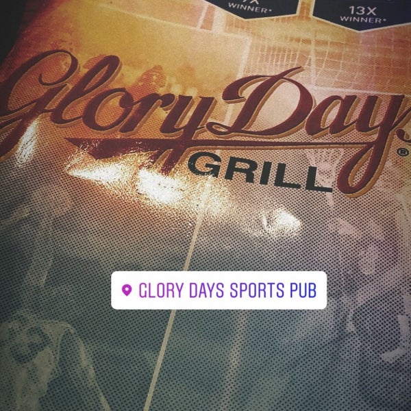 Foto tirada no(a) Glory Days Grill por Christopher A. em 11/26/2017