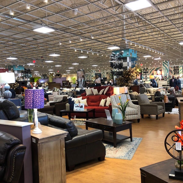 Bob s Discount Furniture Long Reach 0 tips