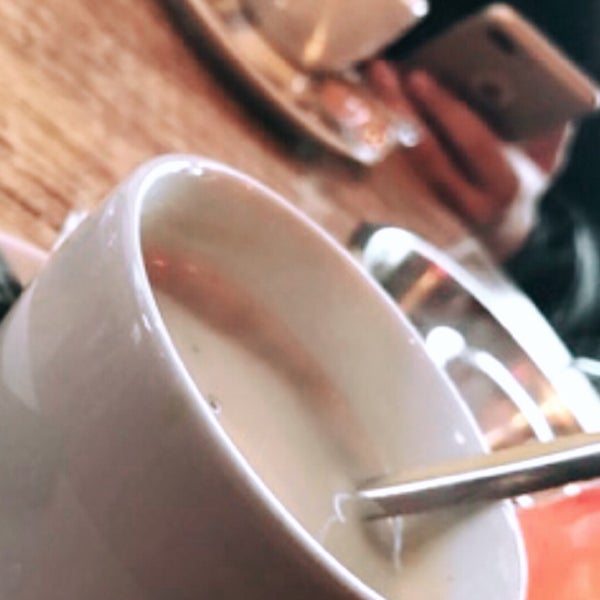 Photo taken at Double Shot Tea &amp; Coffee by Vatan Doğukan on 1/4/2019
