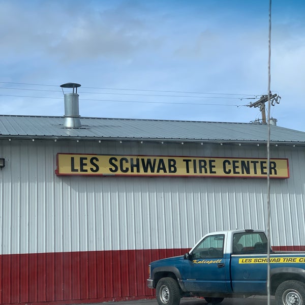 Les Schwab Tire Center - 3 tips from 33 visitors