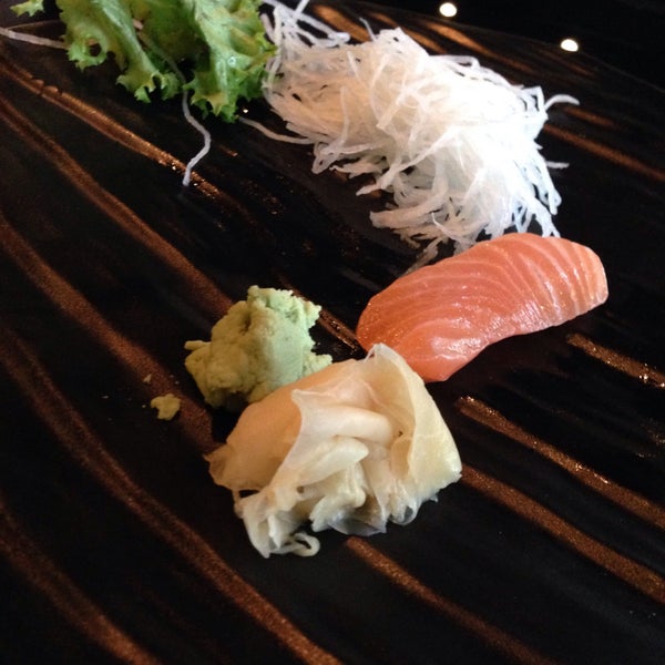 Foto diambil di Myó Sushi oleh Emel U. pada 5/25/2018