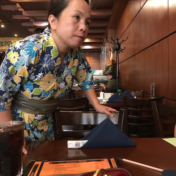 Foto tirada no(a) Sakura Japanese Steak, Seafood House &amp; Sushi Bar por Emel U. em 8/22/2019