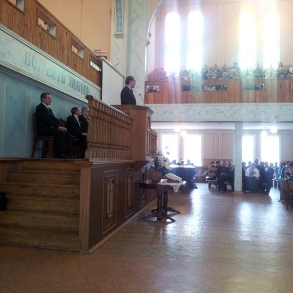 Церковь ивж воронеж. Церковь живой источник орел. Храм в честь иконы порт артурской спб. Церковь иконы божией матери порт-артурская. Церковь живой источник.