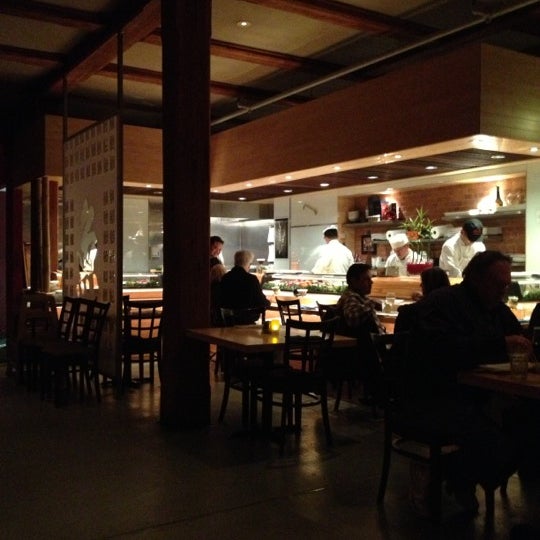 Das Foto wurde bei Miso Japanese Restaurant von Maarten A. am 12/8/2012 aufgenommen