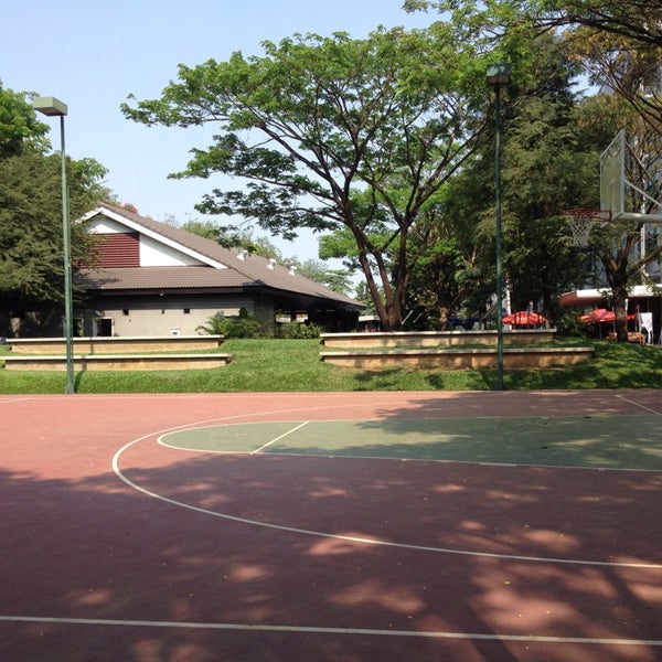 Adidas Central Court баскетбольная площадка