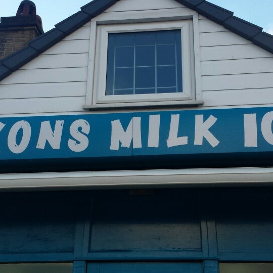 Dixons Ices Ice Cream Parlor in Dalton