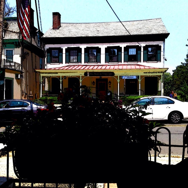 Foto tirada no(a) Lambertville Station Restaurant and Inn por Marc S. em 7/3/2015