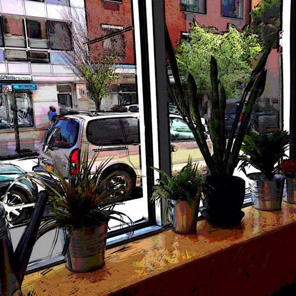6/18/2014 tarihinde Marc S.ziyaretçi tarafından Cafe Frederick Harlem Parlor'de çekilen fotoğraf