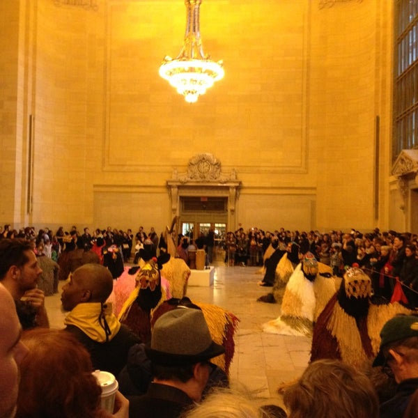 Photo prise au Nick Cave&#39;s HEARD•NY at Grand Central Terminal par Lauren D. le3/28/2013
