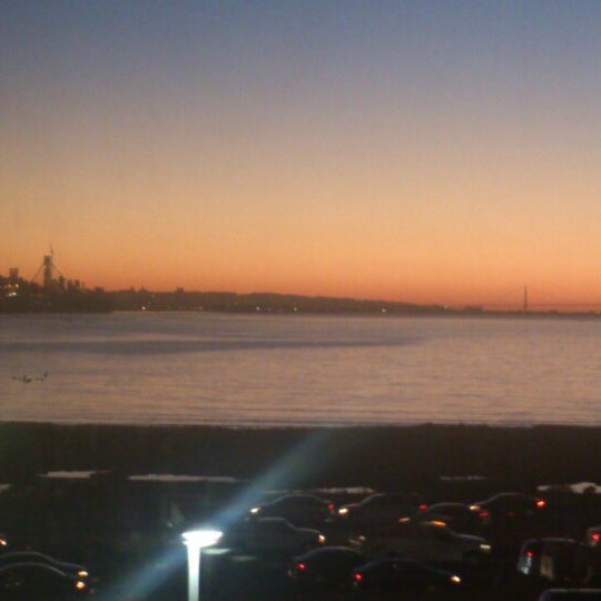 Photo taken at Sonesta Emeryville - San Francisco Bay Bridge by KGG on 11/6/2012
