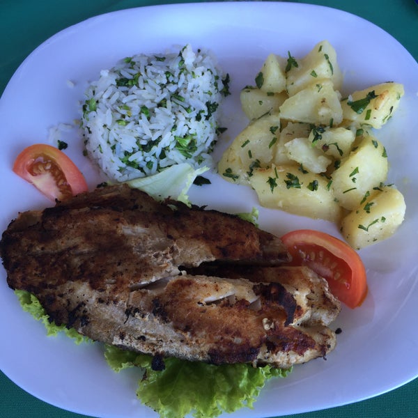 5/3/2015 tarihinde Rafael T.ziyaretçi tarafından Restaurante Papaguth'de çekilen fotoğraf