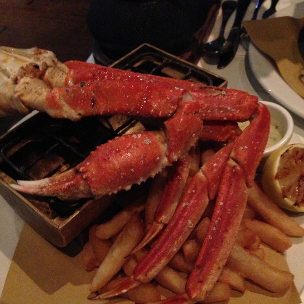 Foto tomada en Blue Fish Seafood Restaurant  por Catherine O. el 4/22/2013