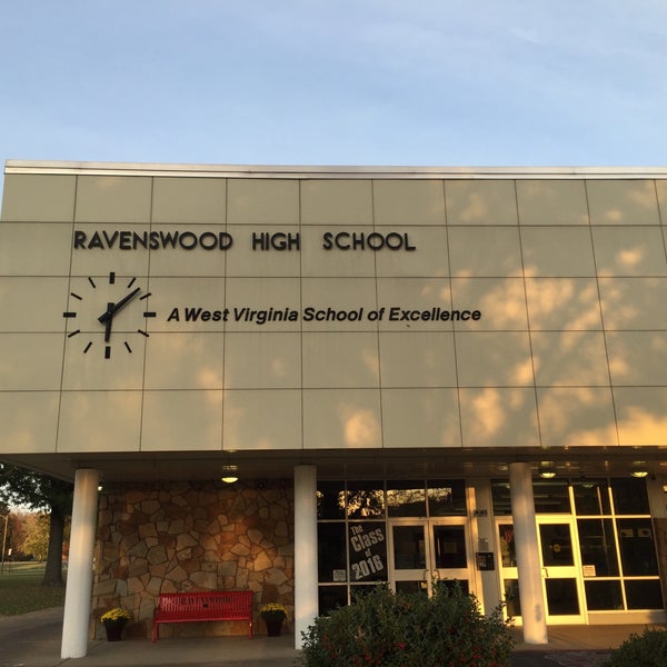 Ravenswood High School 100 Plaza Dr