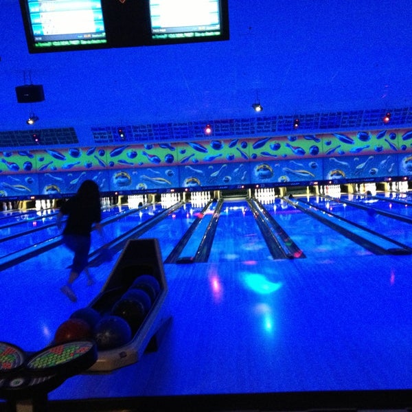 Arapahoe Lanes Bowling Alley in Greenwood Village