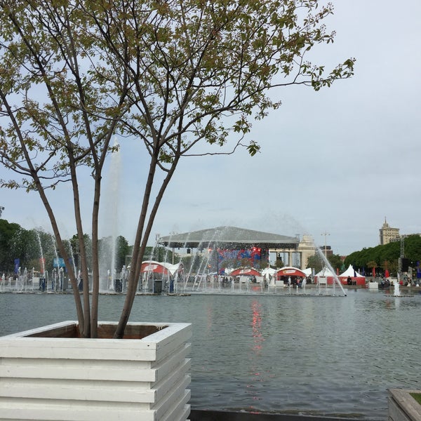 5/15/2016 tarihinde Татьяна Д.ziyaretçi tarafından Gorky Park'de çekilen fotoğraf