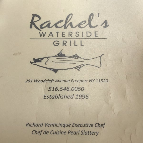 Photo prise au Rachel&#39;s Waterside Grill par jean s. le4/6/2016