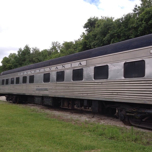 Foto diambil di Florida Railroad Museum oleh Lauren R. pada 4/19/2014