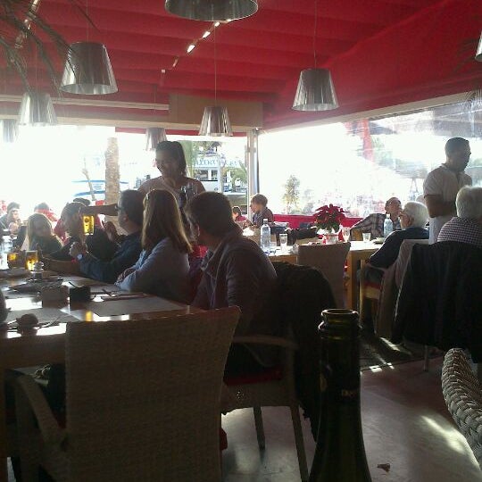 12/30/2012 tarihinde Lanaziyaretçi tarafından Club Restaurant Bellavista'de çekilen fotoğraf