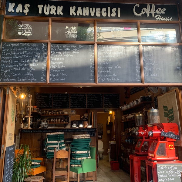 Foto diambil di Kaş Türk Kahvecisi oleh Meltem K. pada 9/3/2019