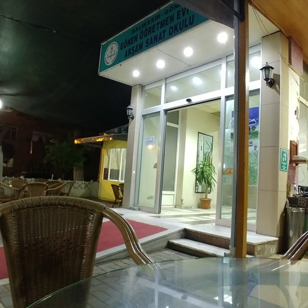 Gönen Öğretmen Evi 2710 ziyaretçidan 4 tavsiye