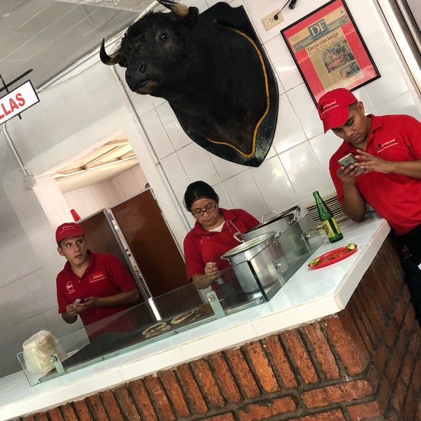 Photo taken at El Villamelón by Arely Sarahi Z. on 5/31/2019