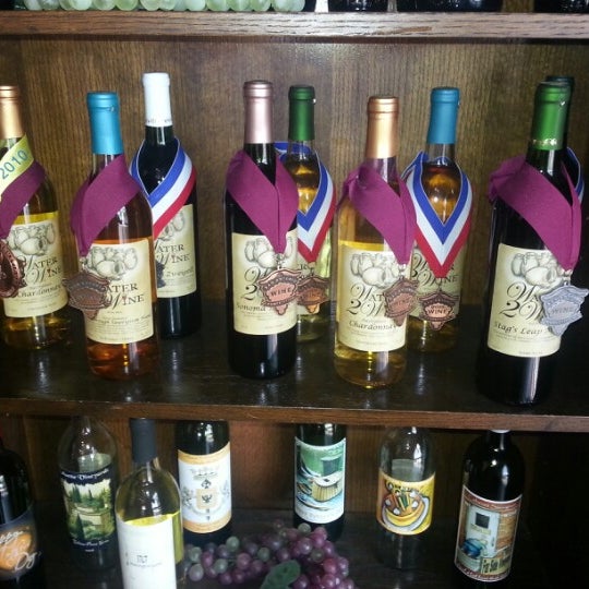 8/15/2013にDavid S.がWater 2 Wine Custom Wineryで撮った写真