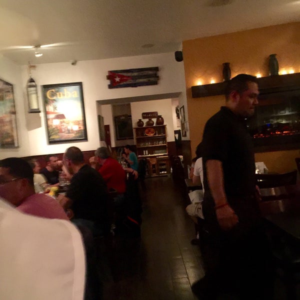 5/13/2016にJetzNYがMadera Cuban Grill &amp; Steakhouseで撮った写真