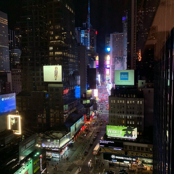 Foto scattata a Novotel New York Times Square da Valéria Weiss🌷 il 10/19/2018