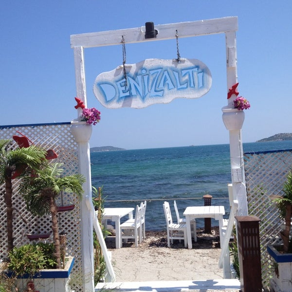 Denizaltı Cafe & Restaurant Urla'da Kafe
