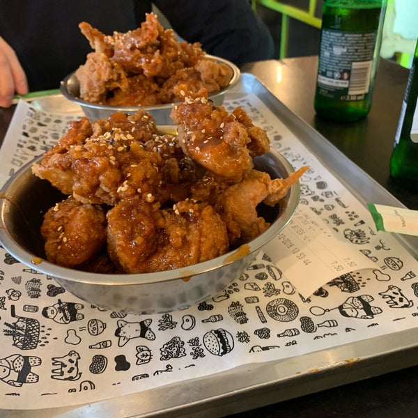 Photo taken at Angry Chicken by achimh on 12/10/2018