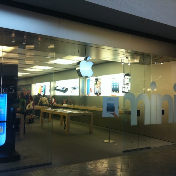 Apple Lakeside Shopping Center Electronics Store in Metairie