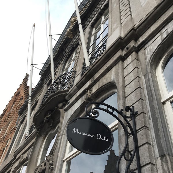Massimo Dutti - Centrum - 1 tip from 2170 visitors