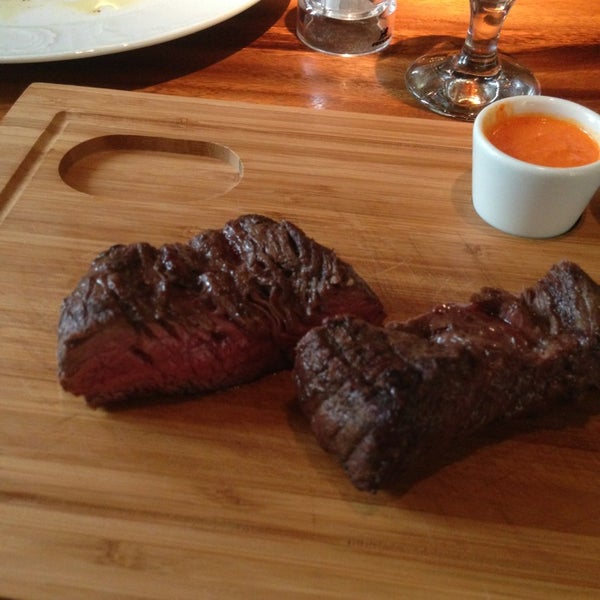 8/26/2013 tarihinde Олег К.ziyaretçi tarafından La Casa del Gaucho'de çekilen fotoğraf