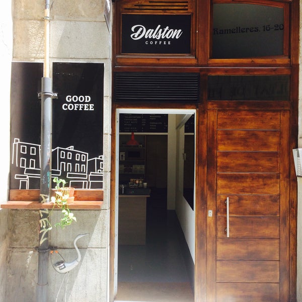 7/26/2017 tarihinde Dalston Coffeeziyaretçi tarafından Dalston Coffee'de çekilen fotoğraf
