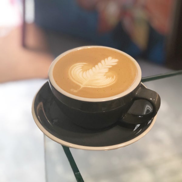 Das Foto wurde bei Dalston Coffee von Dalston Coffee am 7/27/2018 aufgenommen