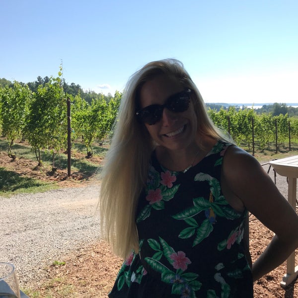 Photo taken at Bowers Harbor Vineyards by Wesley M. on 8/9/2018