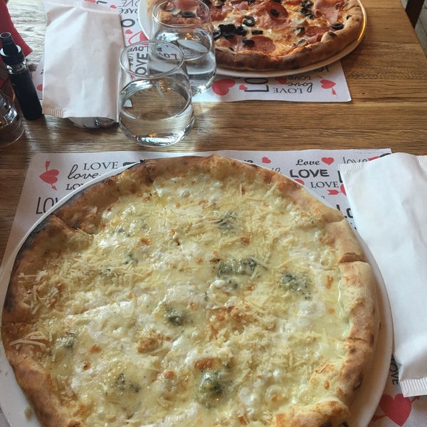 Pizzeria volare deals
