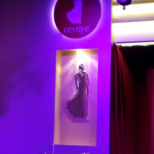 รูปภาพถ่ายที่ Cevriye Restaurant โดย Teoman G. เมื่อ 2/7/2014