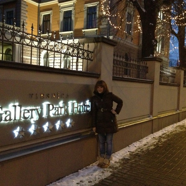 12/31/2012 tarihinde Ирина 🍒 Н.ziyaretçi tarafından Gallery Park Hotel &amp; SPA'de çekilen fotoğraf