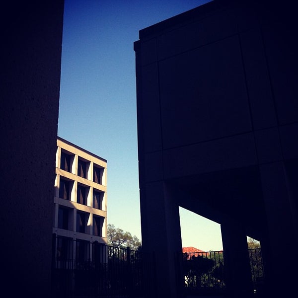 College Of Communication Cma College Communications Building In Austin