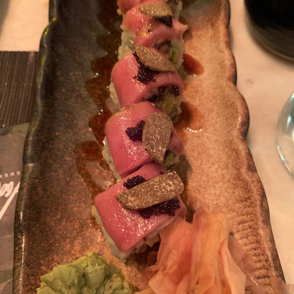 Photo prise au Yada Sushi par Bengü Deliktaş le11/6/2021