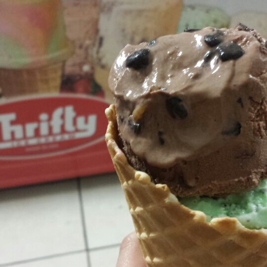 Photo taken at Thrifty Ice Cream &quot;Campanario&quot; by Ana Carolina T. on 4/13/2014