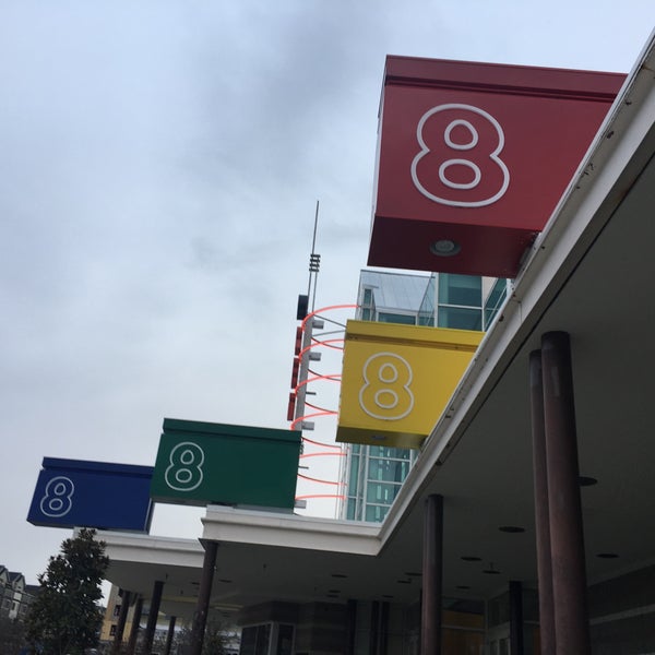 Photos at Regal Cinemas Crossroads 8 Movie Theater in Bellevue