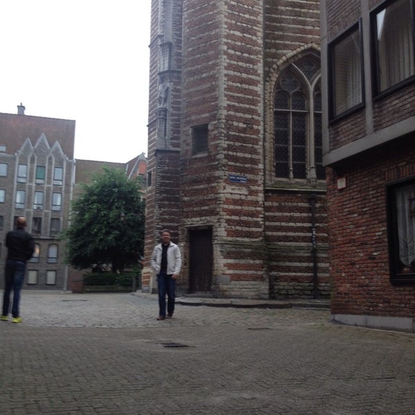 รูปภาพถ่ายที่ Museum Vleeshuis | Klank van de stad โดย Andre C. เมื่อ 5/28/2014