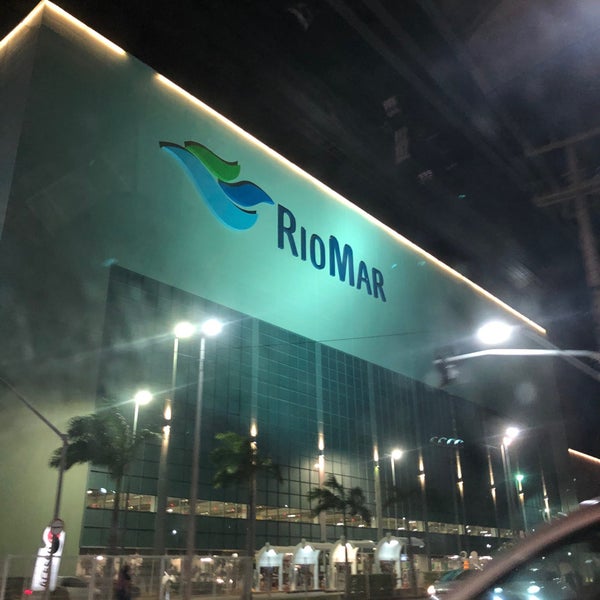 Photo taken at RioMar Fortaleza by Paulo on 10/8/2019